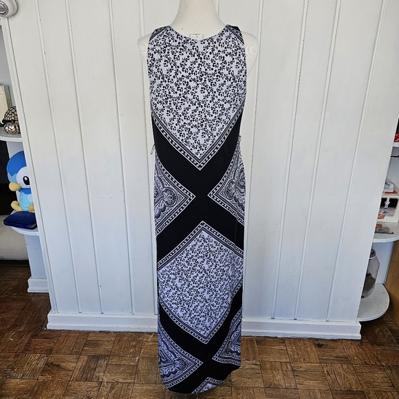 Soma Black White Floral Pattern Knit Sleeveless Belted Maxi Dress Medium - Picture 13 of 16
